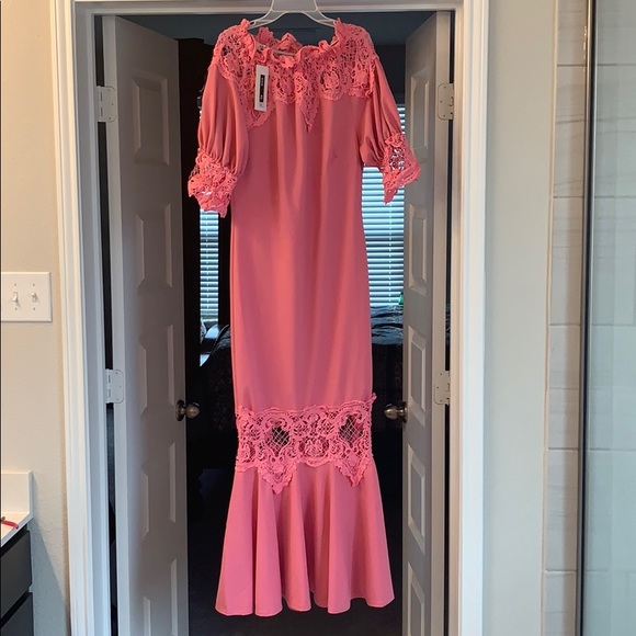 Dresses & Skirts - Pink mermaid style dress.